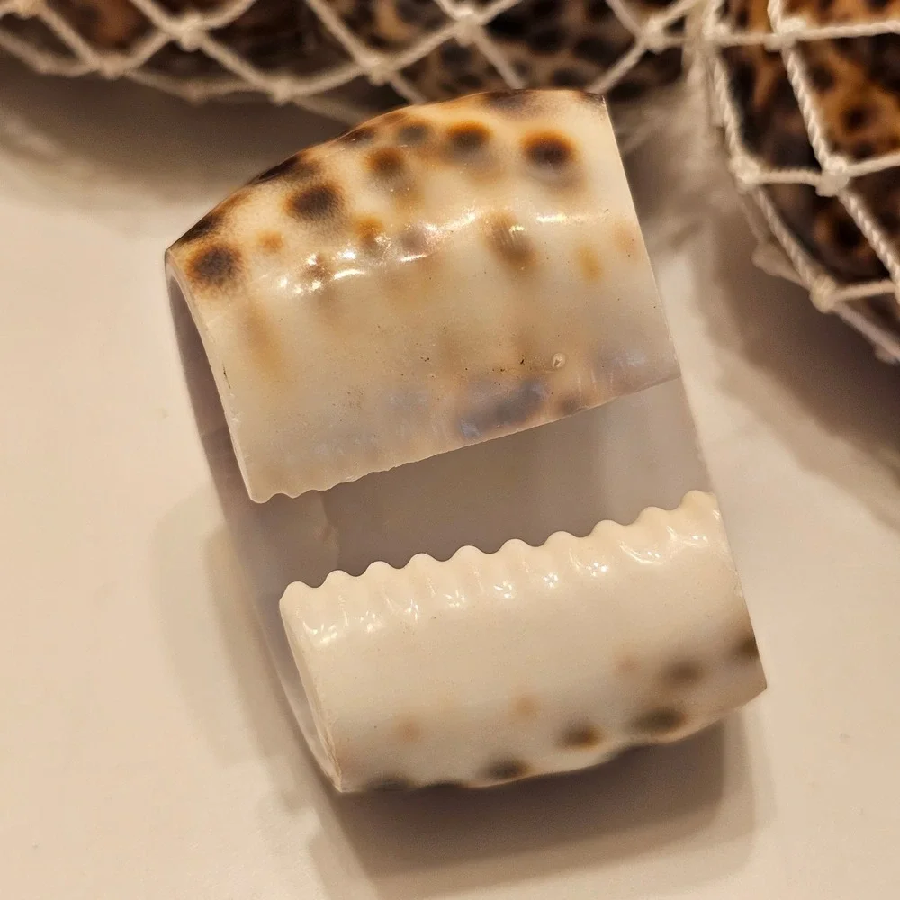 Twos Company Saint Barts Tiger Cowrie Shell Napkin Rings Set of 12 Vintage NEW